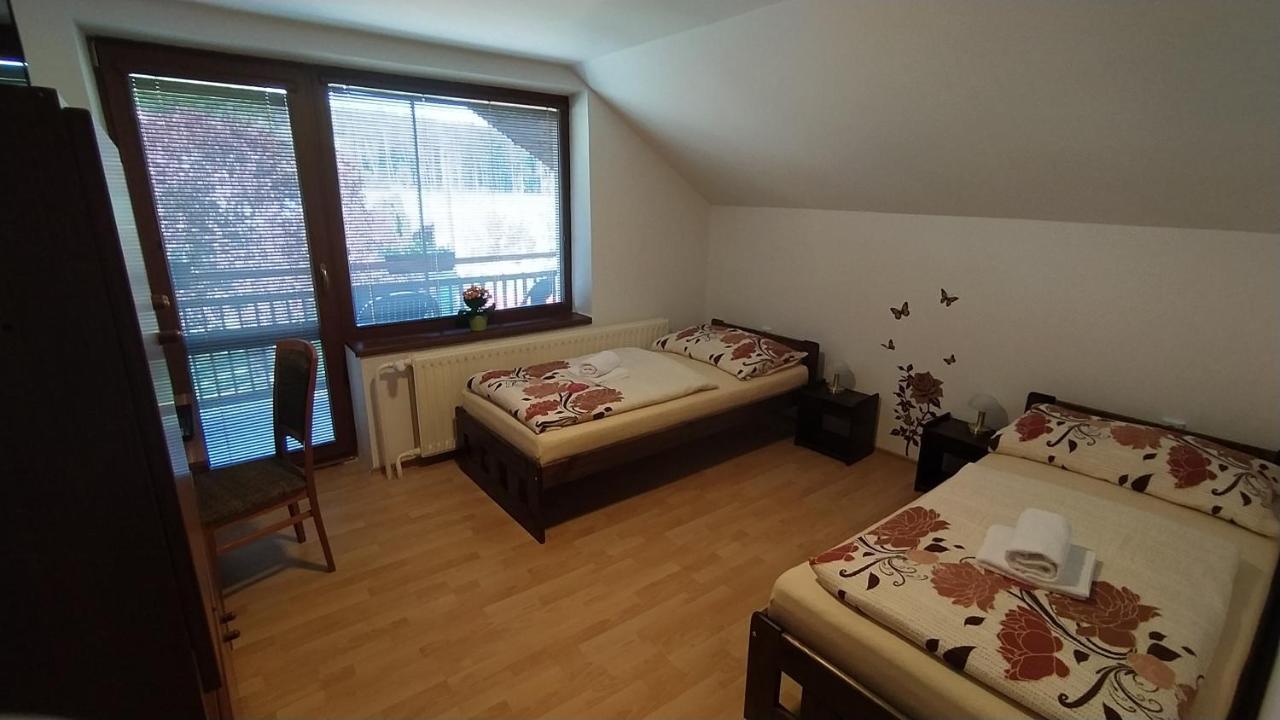 Apartman U Spycharu Bile Policany Buitenkant foto