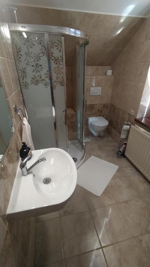 Apartman U Spycharu Bile Policany Buitenkant foto