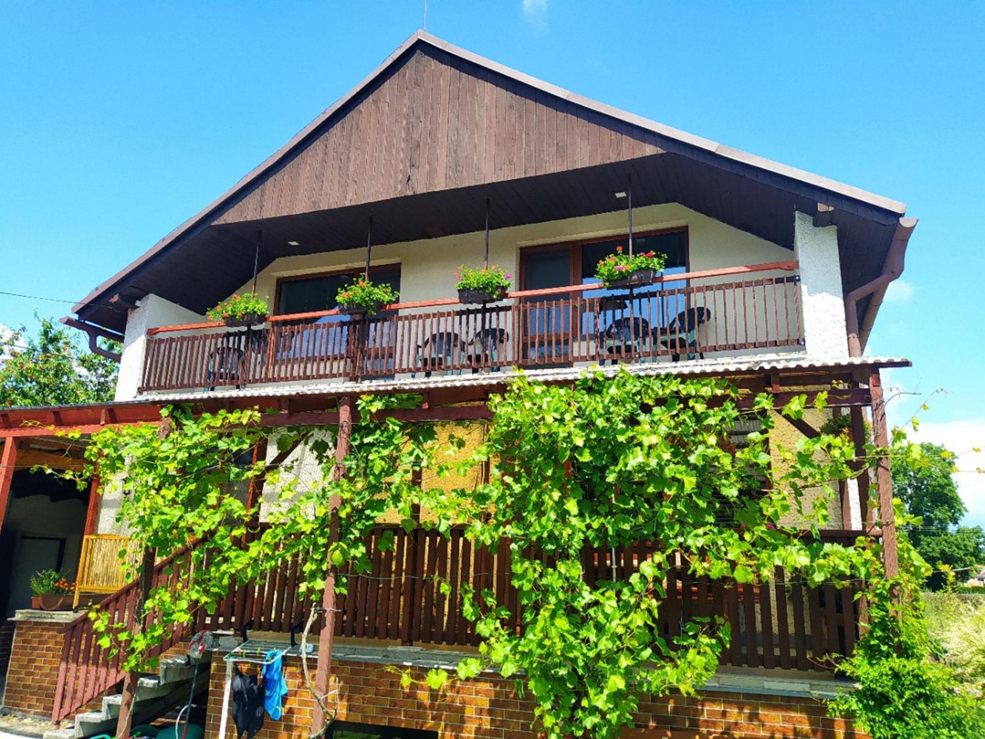 Apartman U Spycharu Bile Policany Buitenkant foto